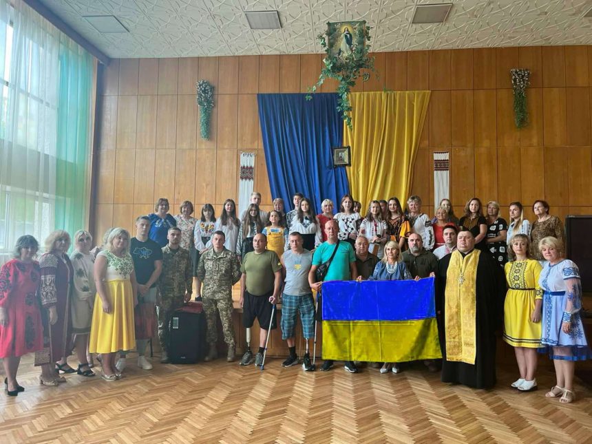 Вишиванка-духовна броня українця