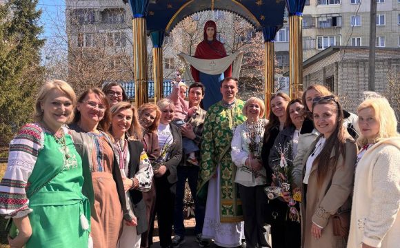Школи дії — громада змін.