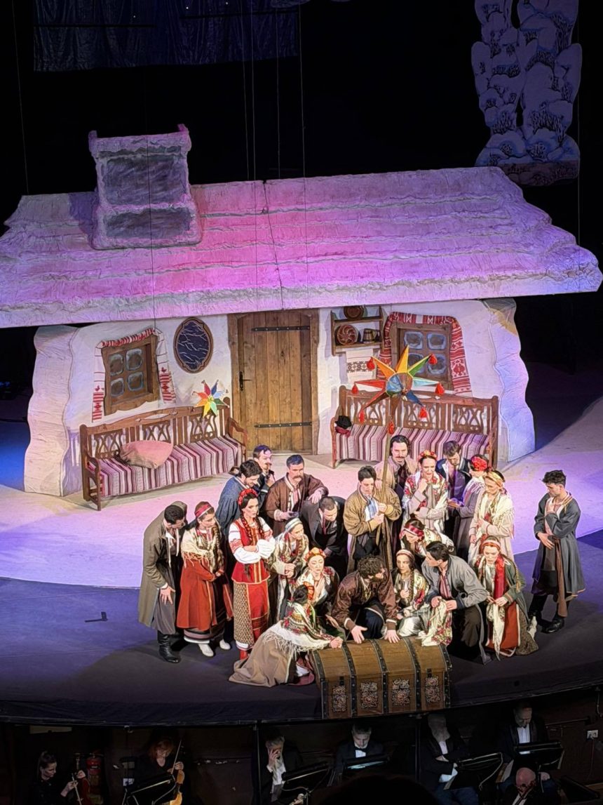 6-В клас поринув у зимову казку: вистава «Різдвяна ніч