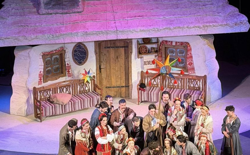 6-В клас поринув у зимову казку: вистава «Різдвяна ніч