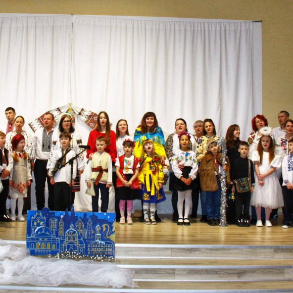 Різдвяне диво у 2-Г класі: колядки, традиції та святковий настрій