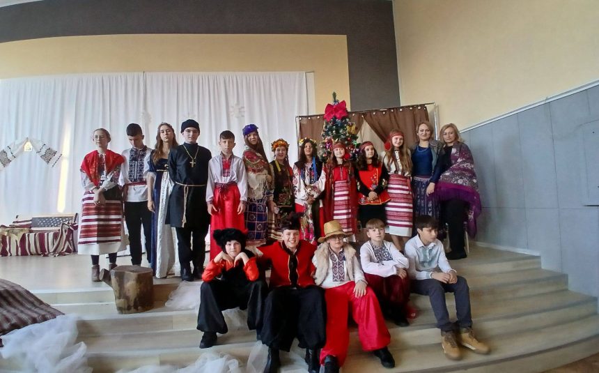 7-В клас подарував незабутній святковий настрій: мюзикл «Вечори на хуторі біля Диканьки»