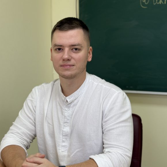 Лебідь Арсен Ігорович