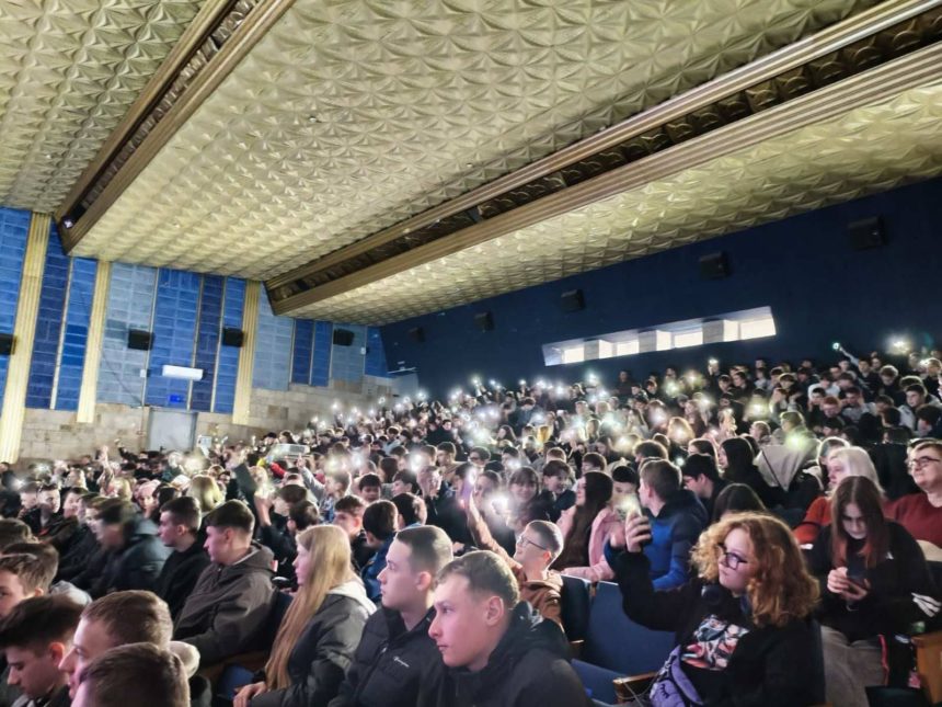 Сила мистецтва в єдності: благодійний захід у Центрі Довженка